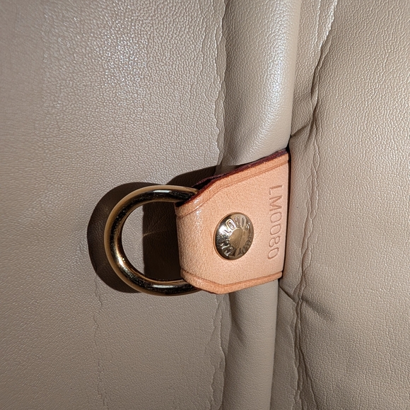 Authentic Louis Vuitton Houston Embossed Monogram Vernis Leather Tote Bag - Picture 10 of 14